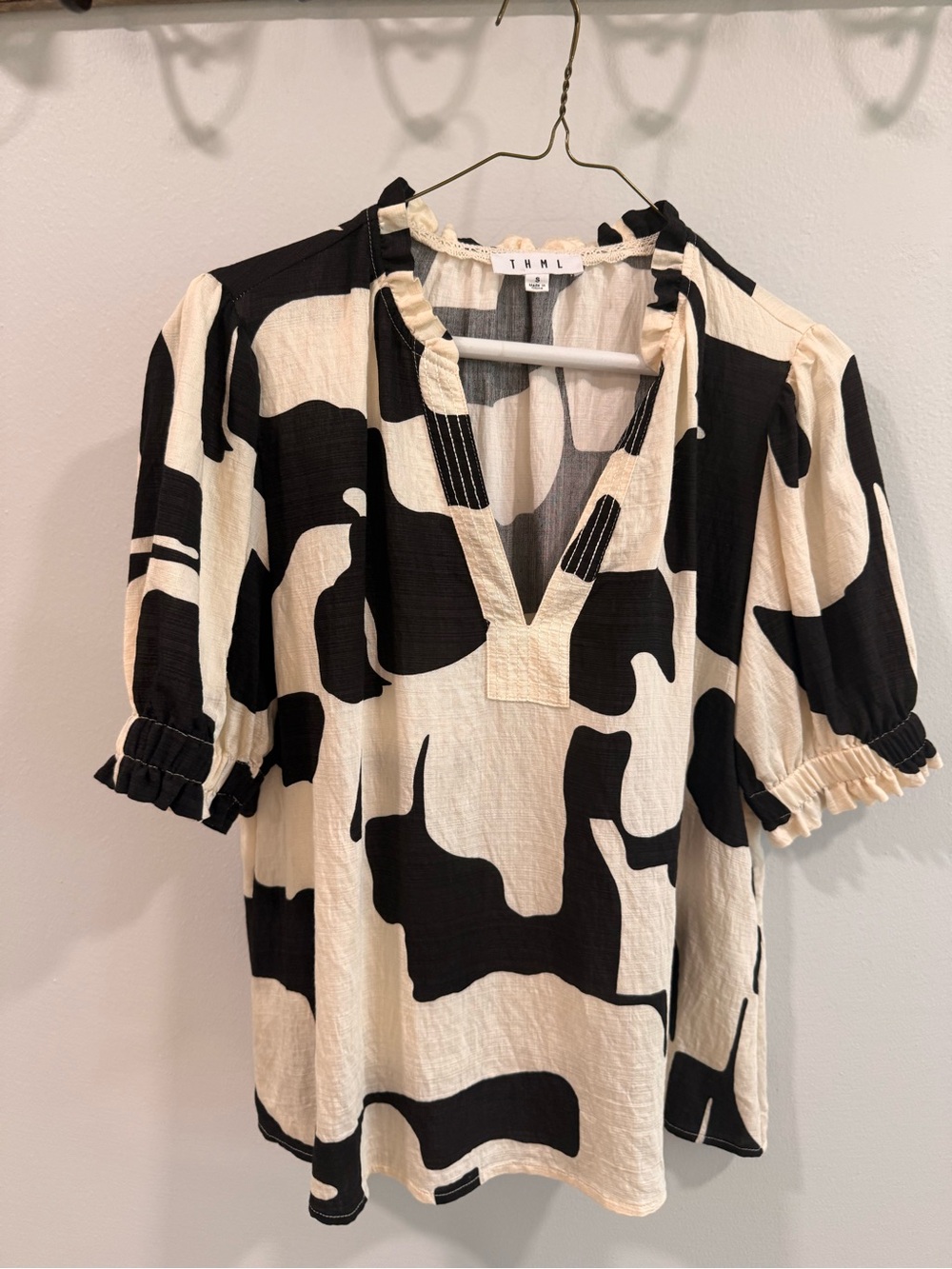 THML Black & Cream Printed V-Neck Women’s Top